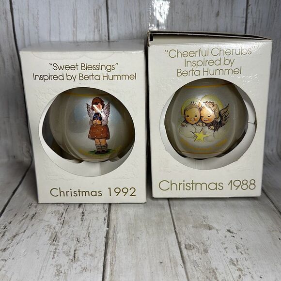 Berta Hummel Ornament Sweet Blessings Christmas 1992 Cheerful Cherubs 1998 - Picture 1 of 3